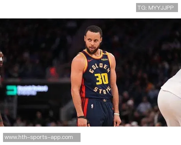 科尔赞霍福德防守能力强大能为库里巴特勒提供更多进攻空间 科尔赞霍福德防守能力强大能为库里巴特勒提供更多进攻空间