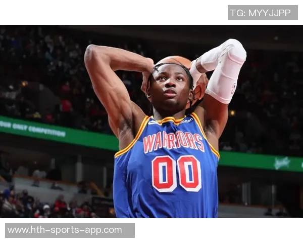 迪林厄姆半场狂砍15分5助攻2抢断展现超强实力引发热议