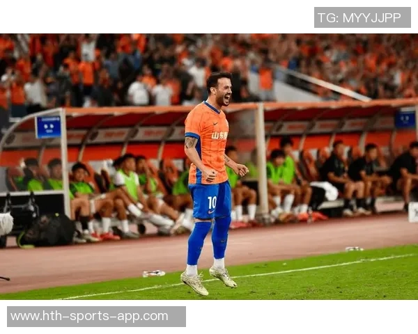 瓦科双响再创佳绩赛季27球追平法比奥展现超强实力 瓦科双响再创佳绩赛季27球追平法比奥展现超强实力